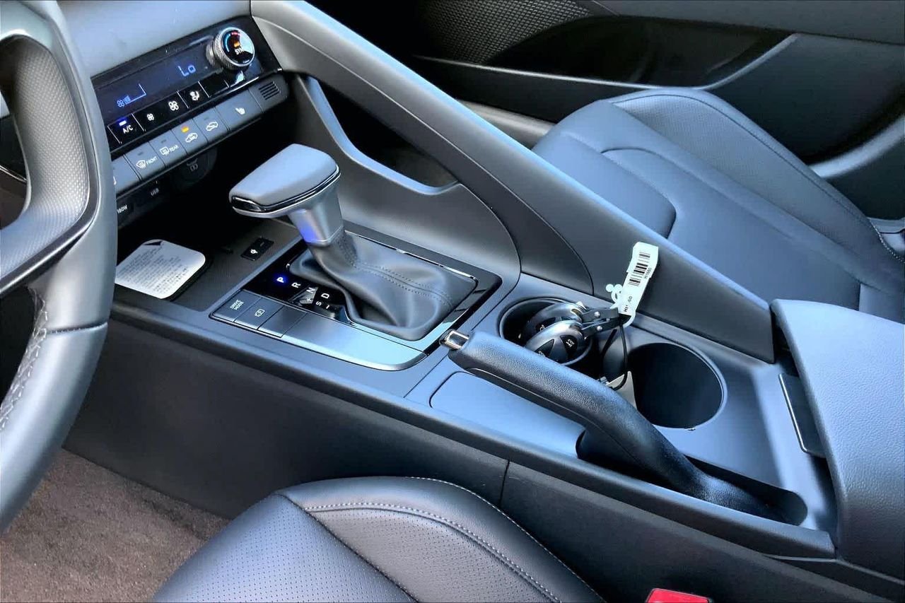 New 2026 Abyss Black Hyundai SEL Sport Plus image 8