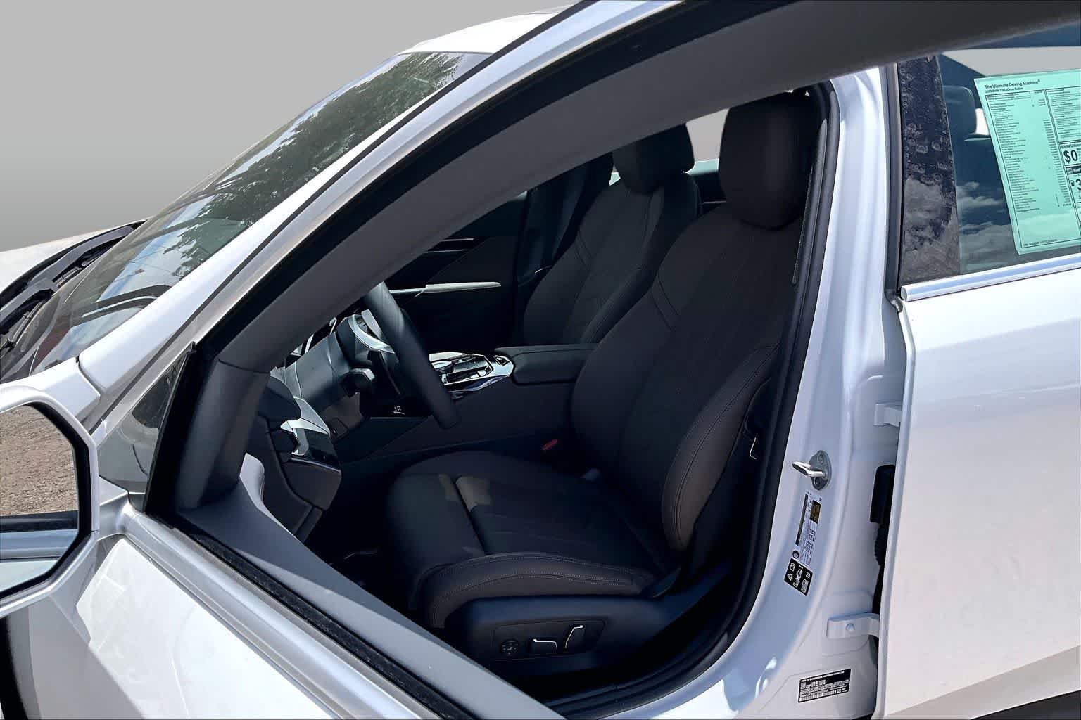 New 2026 Mineral White Metallic BMW 530i xDrive image 9