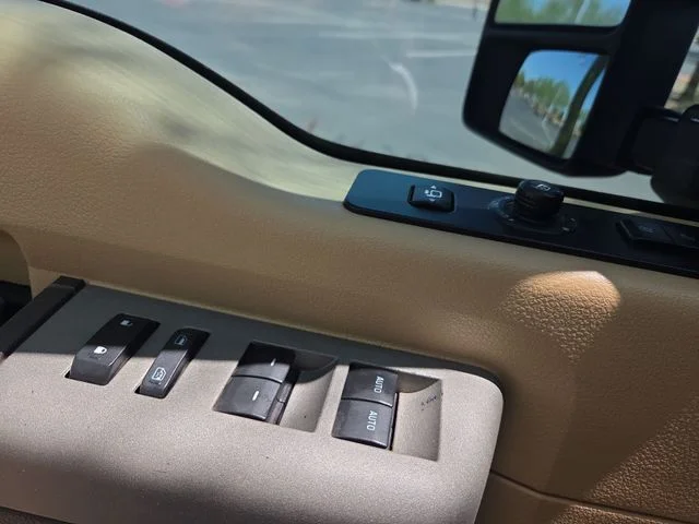 Used 2013 Brown Ford Lariat image 14