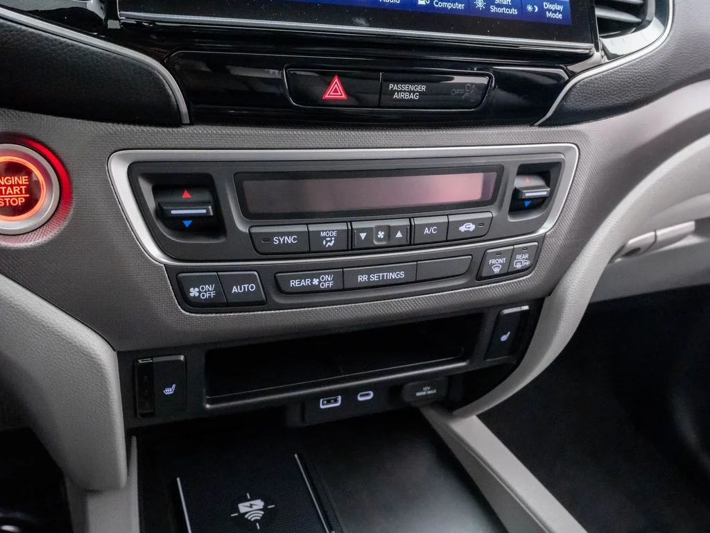Certified Used 2025 White Honda RTL image 24