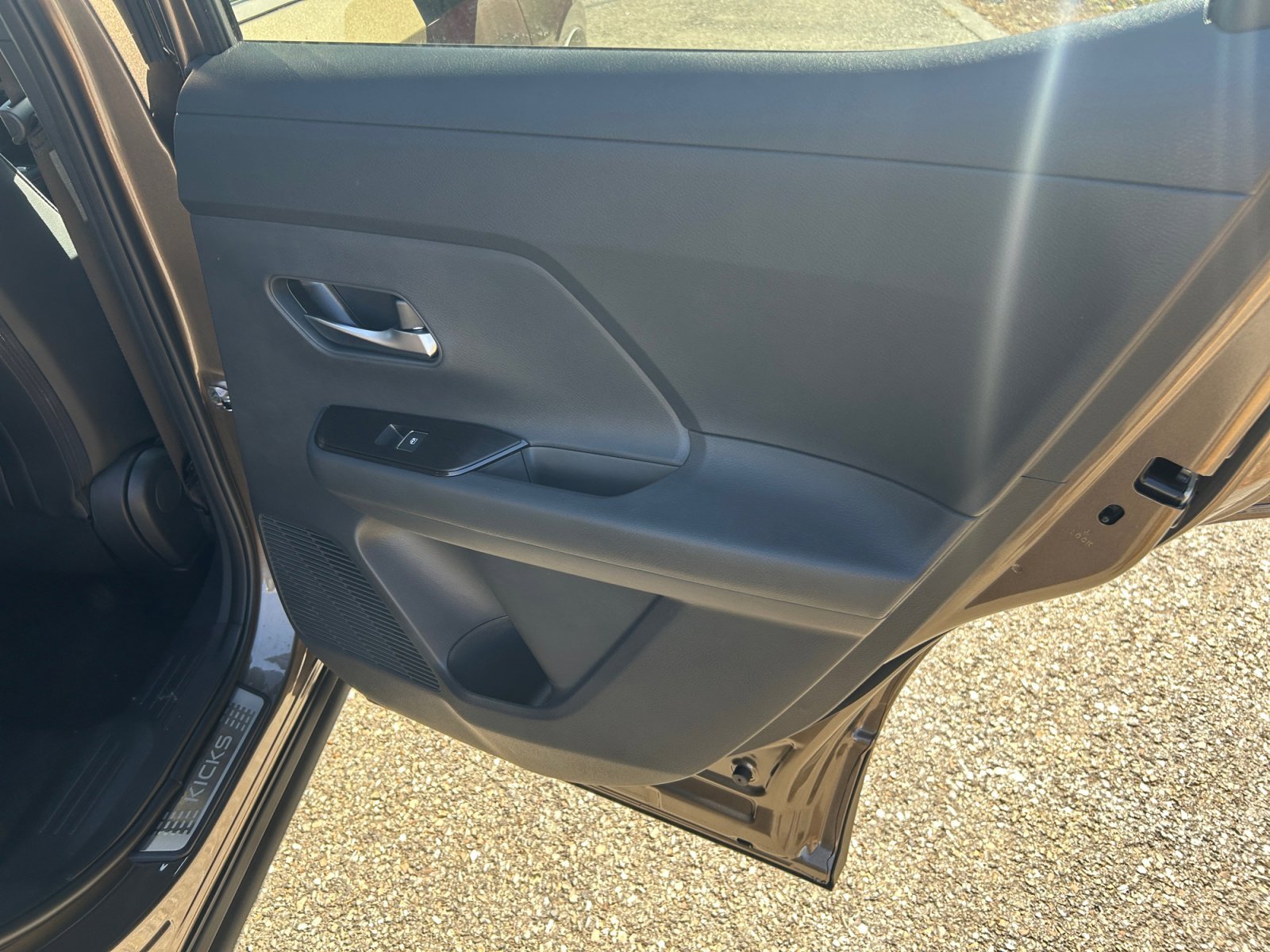 2026 Nissan KICKS SR AWD - Photo 38