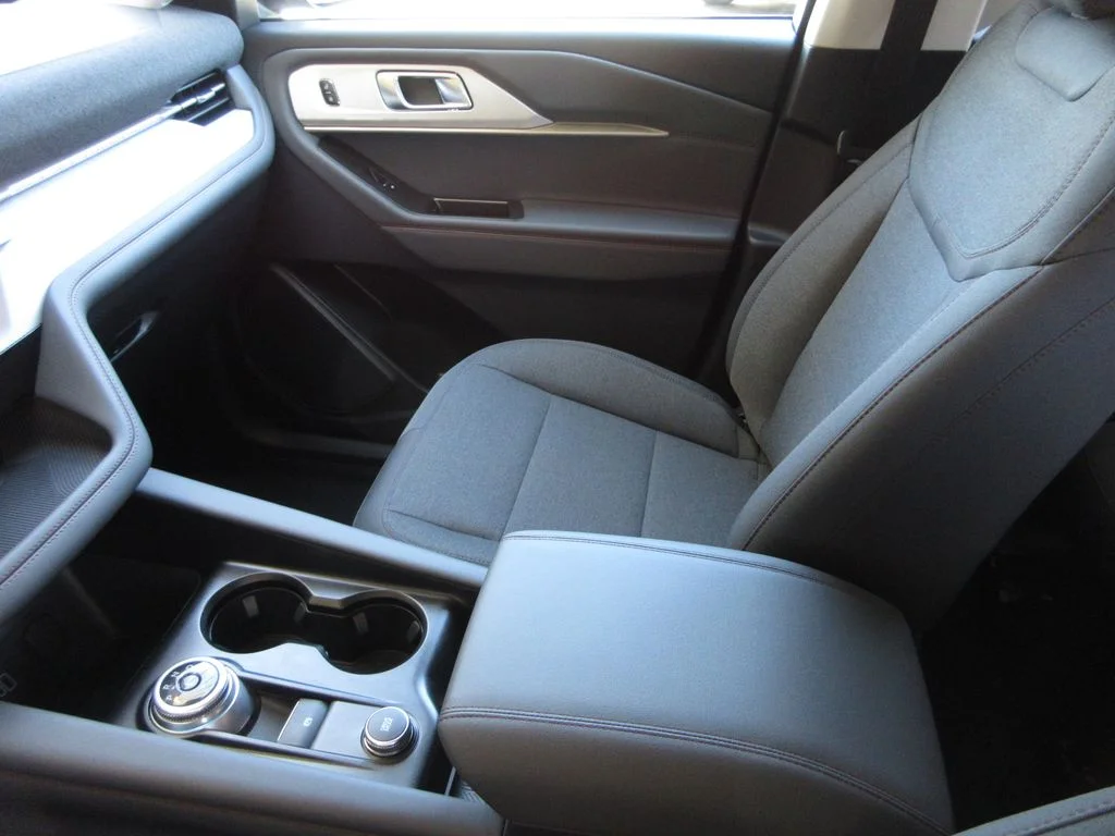 New 2026 Vapor Blue Metallic Ford Active image 22