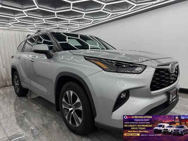 2022 Toyota Highlander XLE AWD