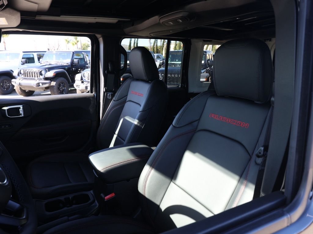 New 2026 Black Clear-Coat Exterior Paint Jeep Rubicon X image 14