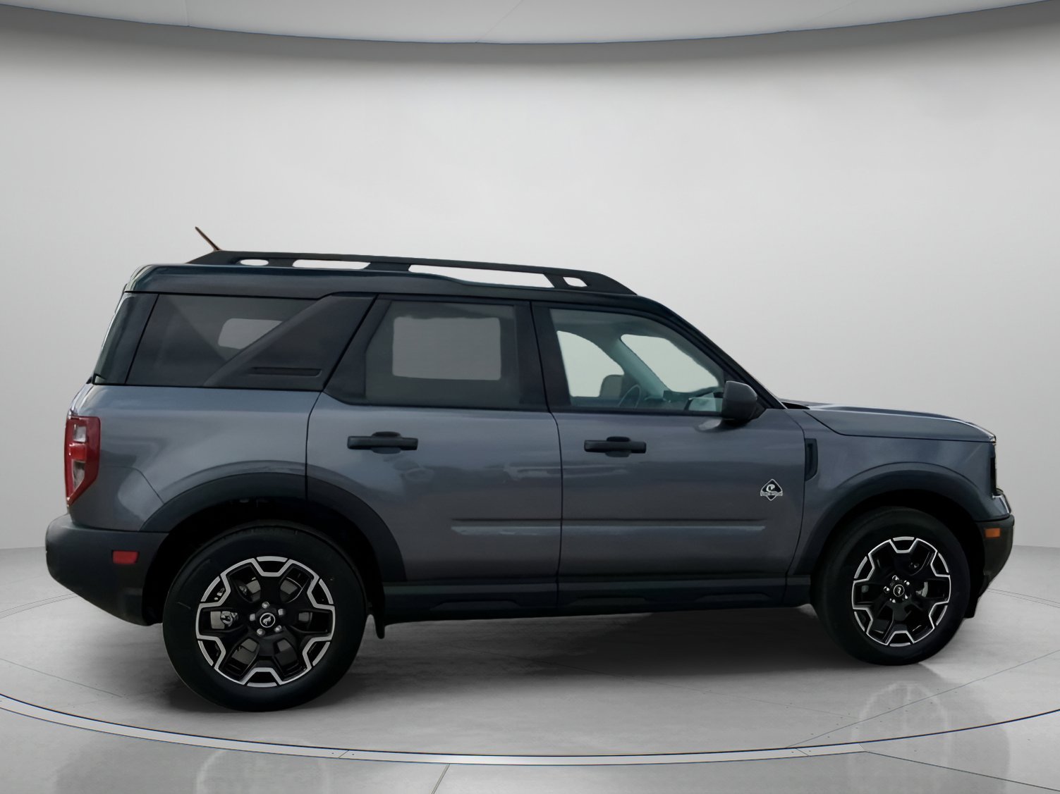 New 2026 Carbonized Gray Metallic Ford Outer Banks® image 28