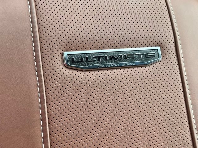 Used 2026 Onyx Black GMC Denali Ultimate image 37