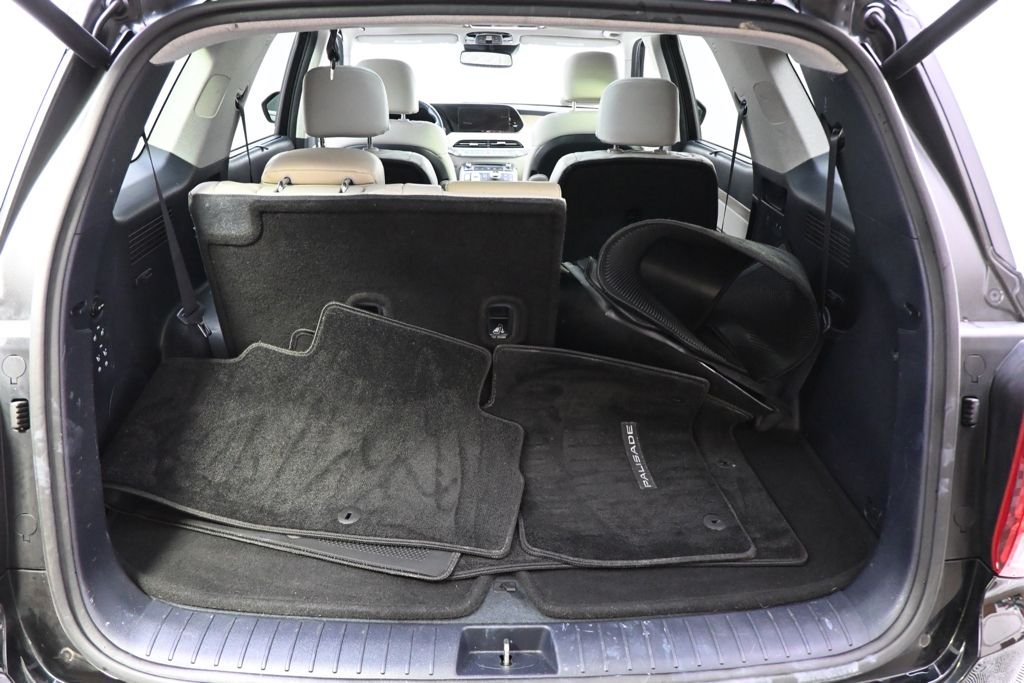 Used 2021 Black Hyundai Limited image 19