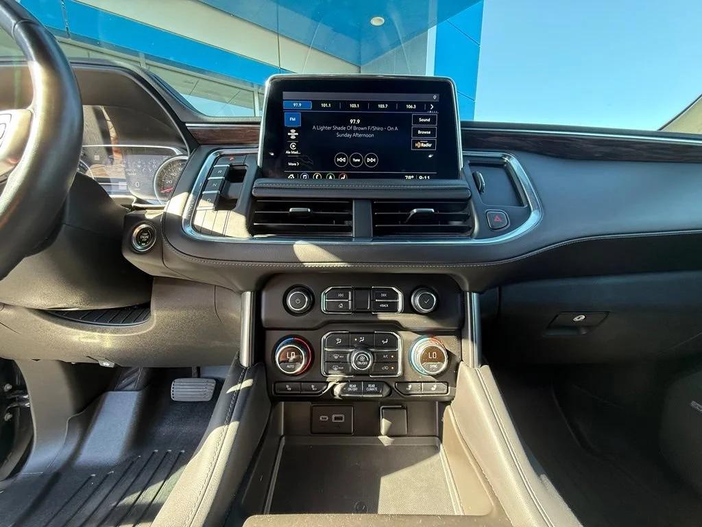 Used 2021 SHADOW GRAY METALLIC Chevrolet Z71 image 28