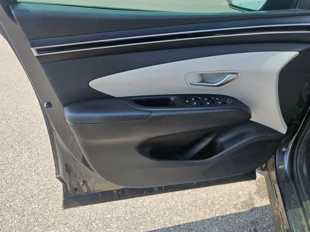 Used 2023 Gray Hyundai SEL image 10