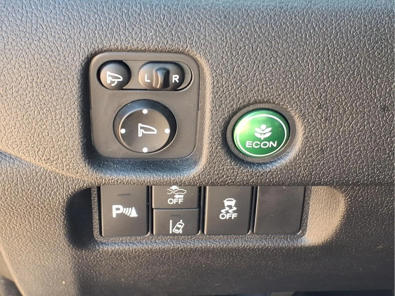 Used 2019 Lunar Silver Metallic Honda Touring image 19