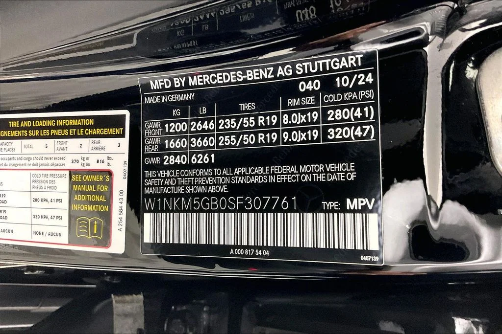 Certified Used 2025 Black Mercedes-Benz GLC 350e image 26