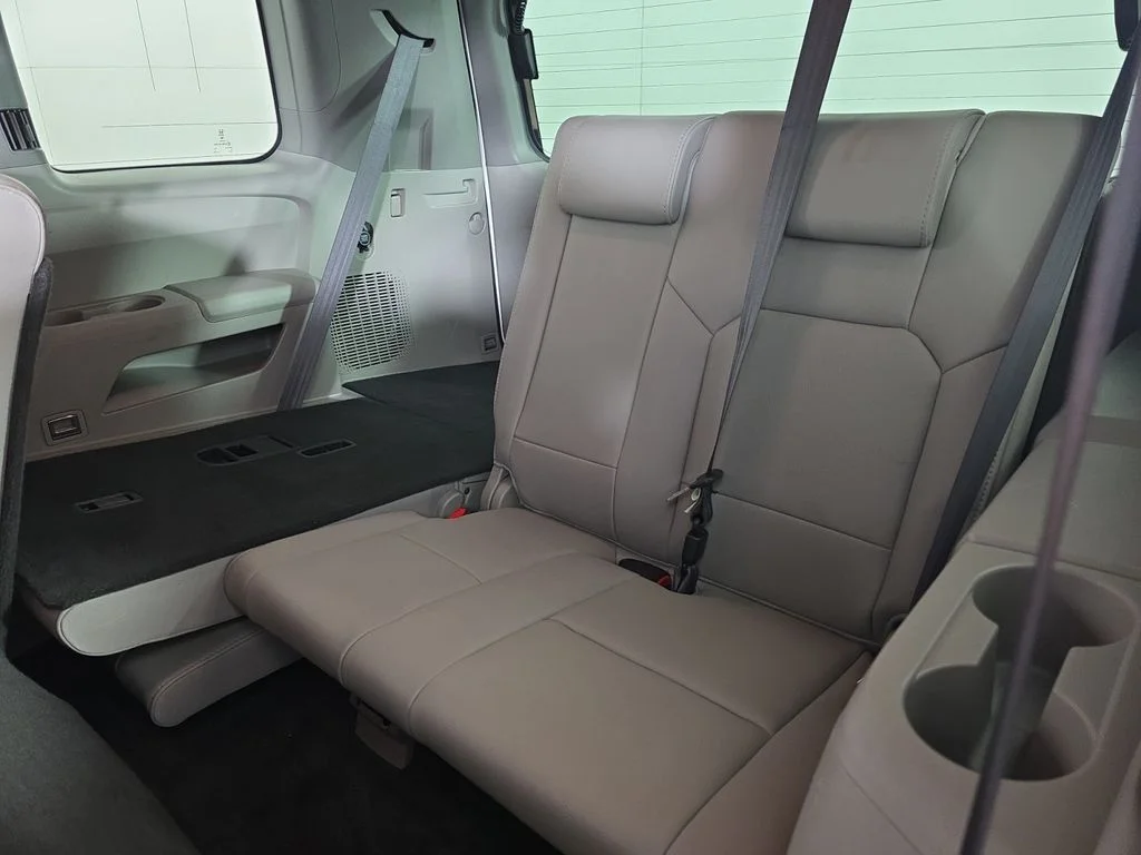 Used 2011  Honda EX-L image 19