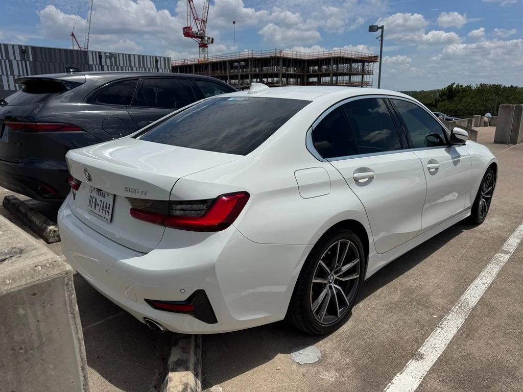 Used 2020 White BMW 330i image 3