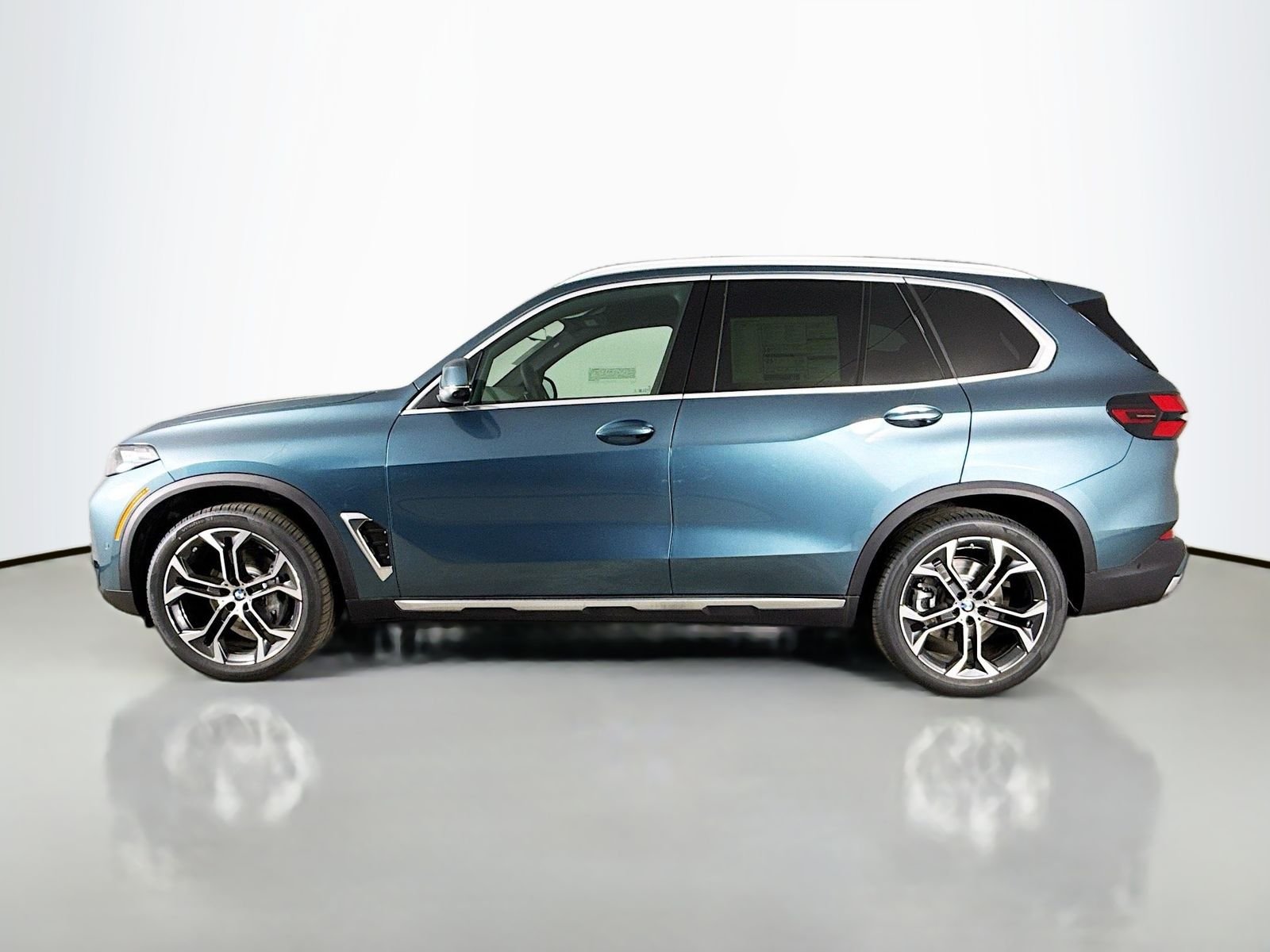 New 2026 Blue Ridge Mountain Metallic BMW xDrive40i image 4