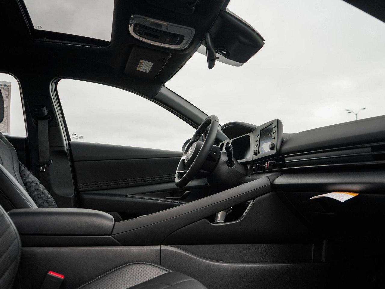 New 2026 Ecotronic Gray Hyundai SEL Sport Plus Sedan FWD image 32