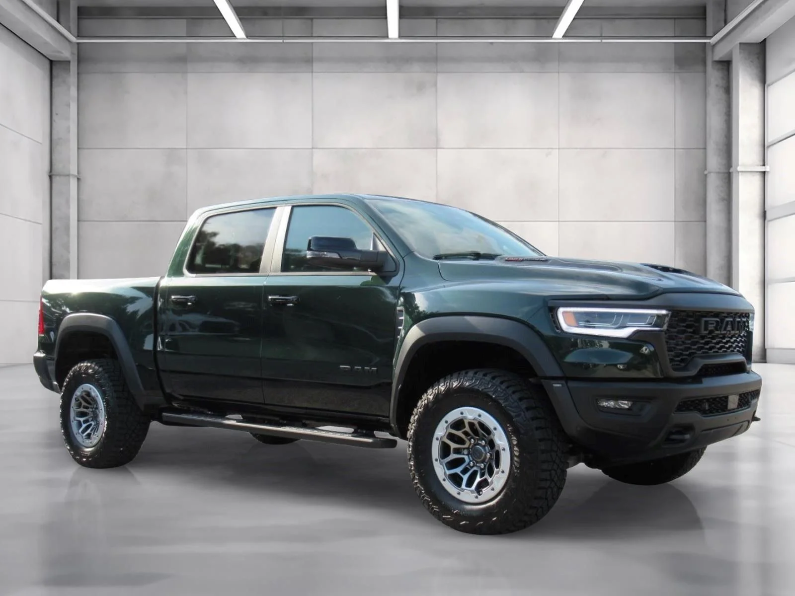 New 2026 Serrano-Green Metallic Exterior Paint RAM RHO image 1