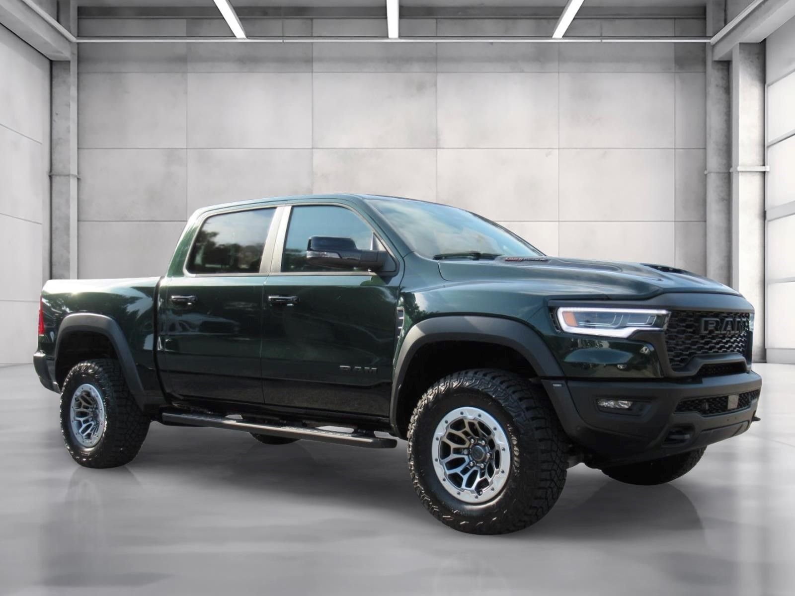 New 2026 Serrano-Green Metallic Exterior Paint RAM RHO image 1