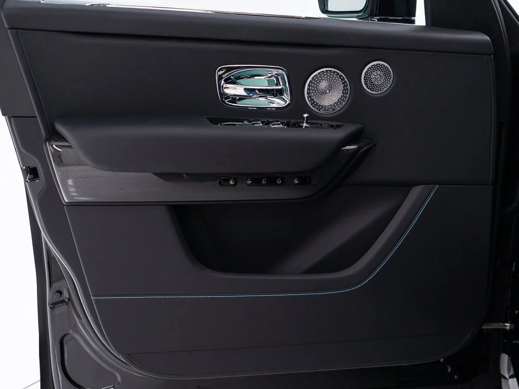 New 2027 Black Diamond Rolls-Royce  image 12