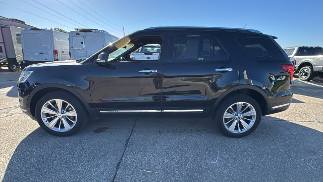 Used 2019 Black Ford Limited image 7