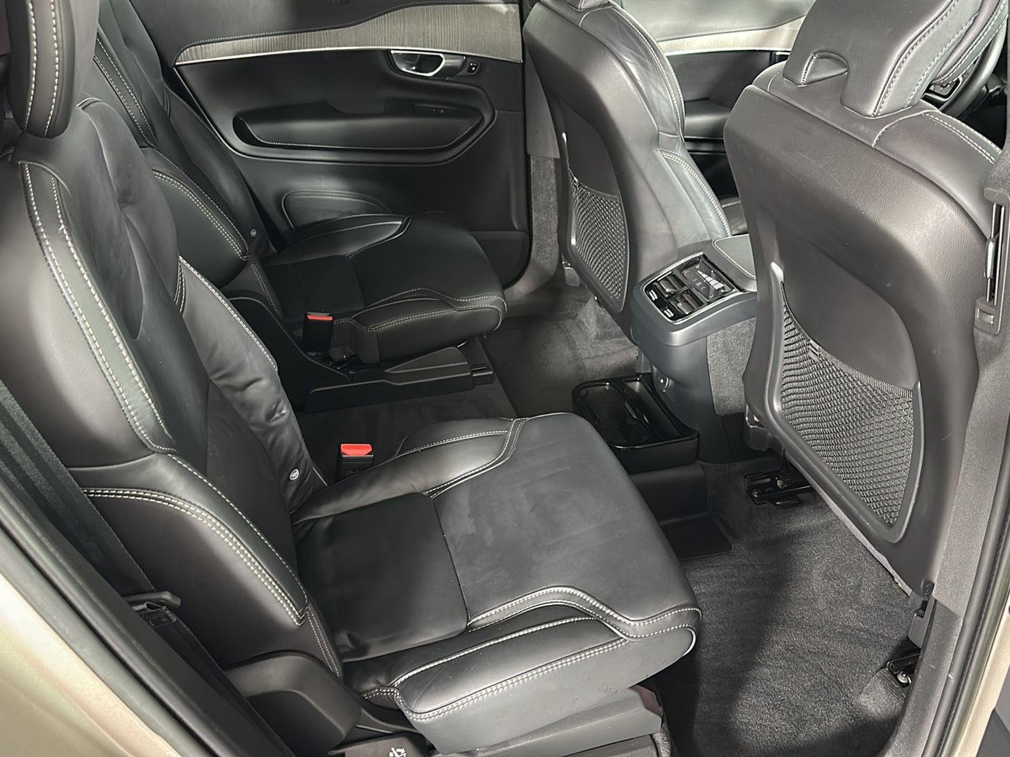 Used 2023 Bright Dusk Metallic Volvo Ultimate image 7