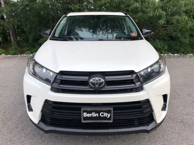 Used 2019 Blizzard Pearl Toyota SE image 10