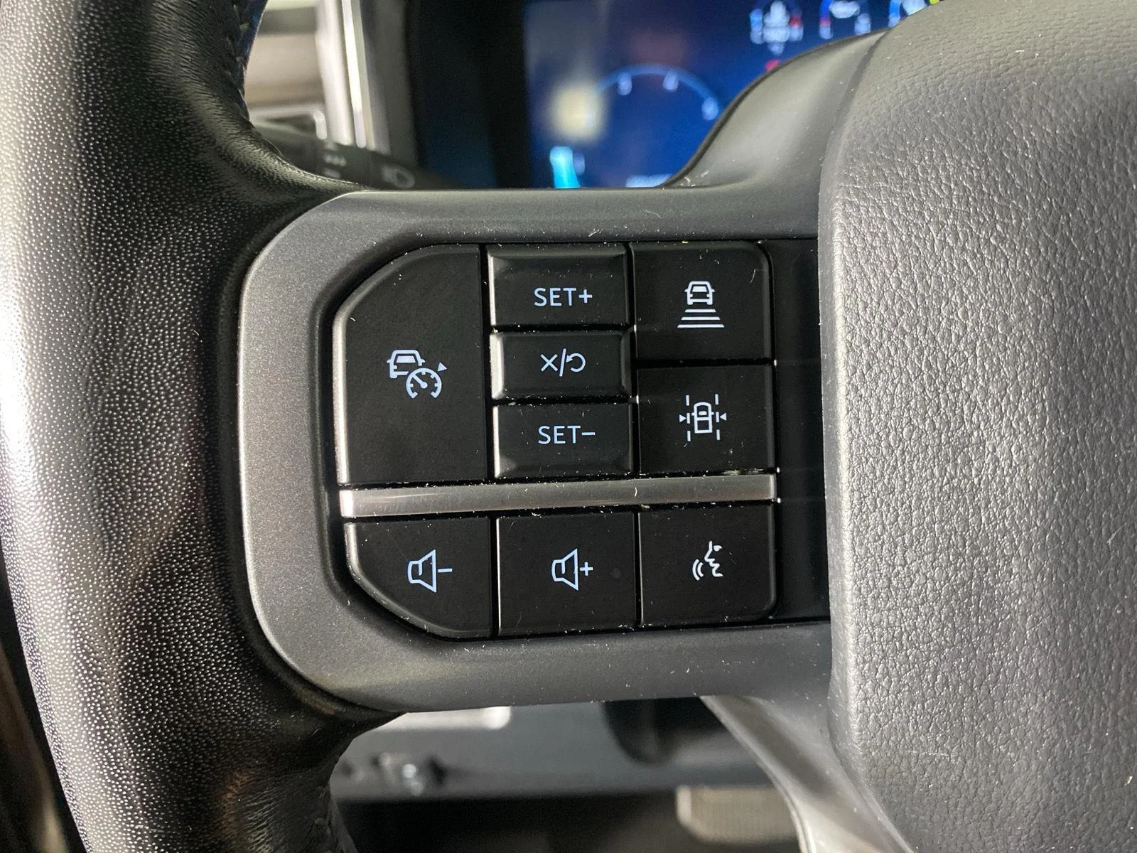 Used 2024 Agate Black Ford LARIAT image 25