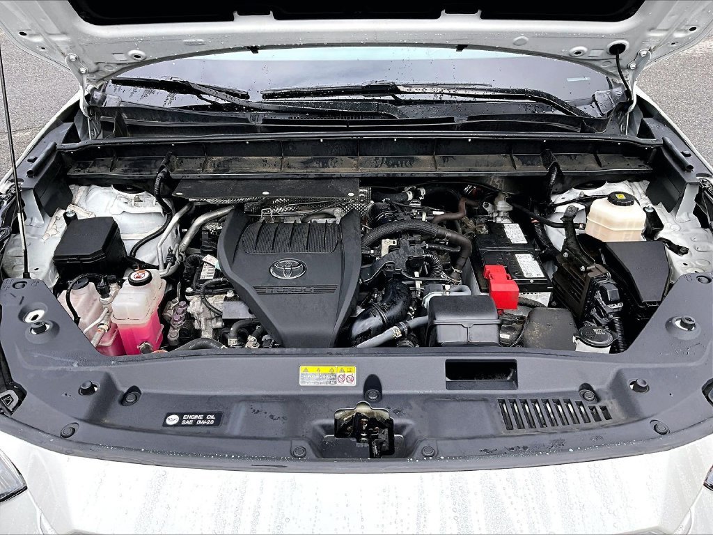 Used 2023 Beige Toyota XLE image 31