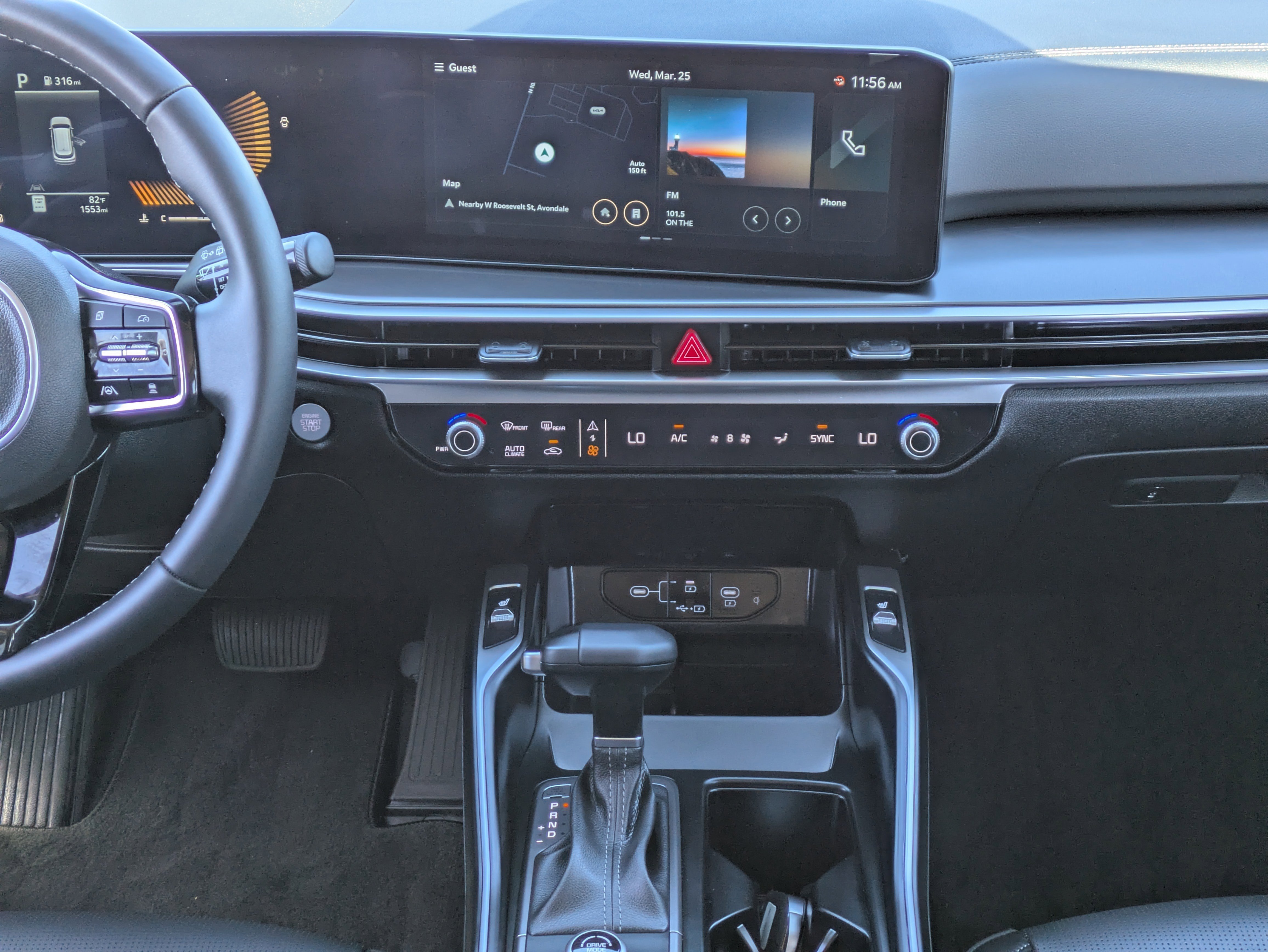 2025 Kia Sorento S - Photo 18