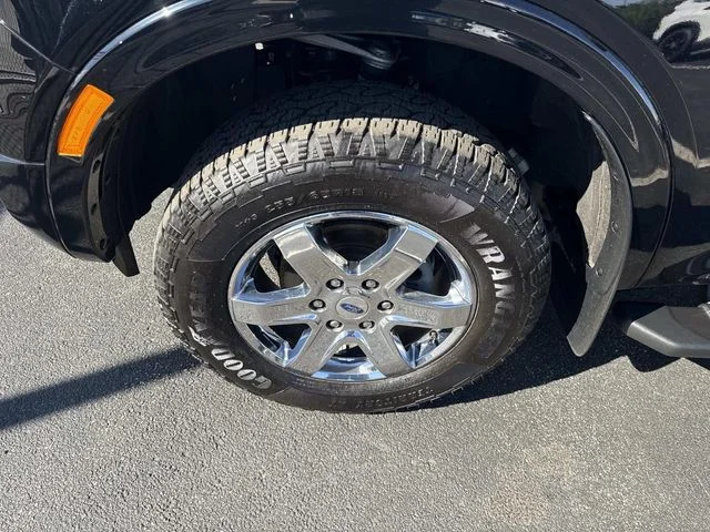 Used 2025 Black Ford XLT image 11