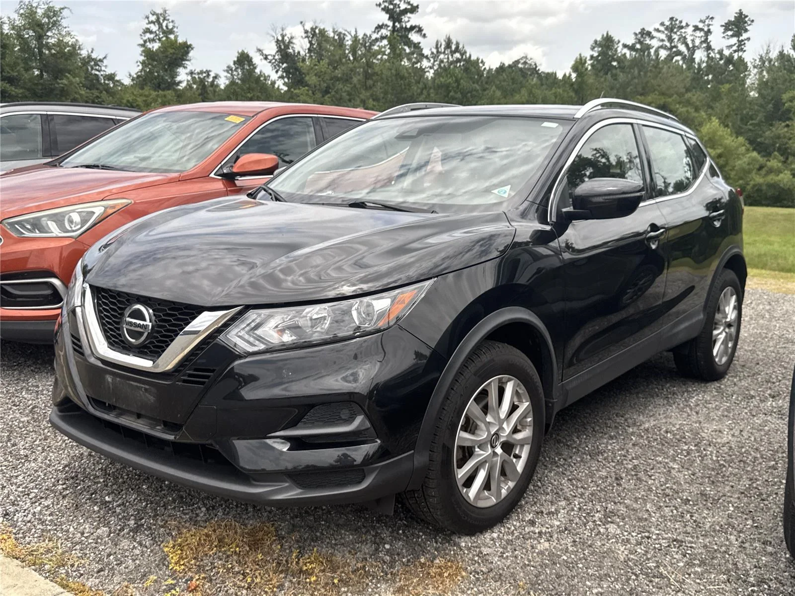 Used 2020 Magnetic Black Pearl Nissan S image 4