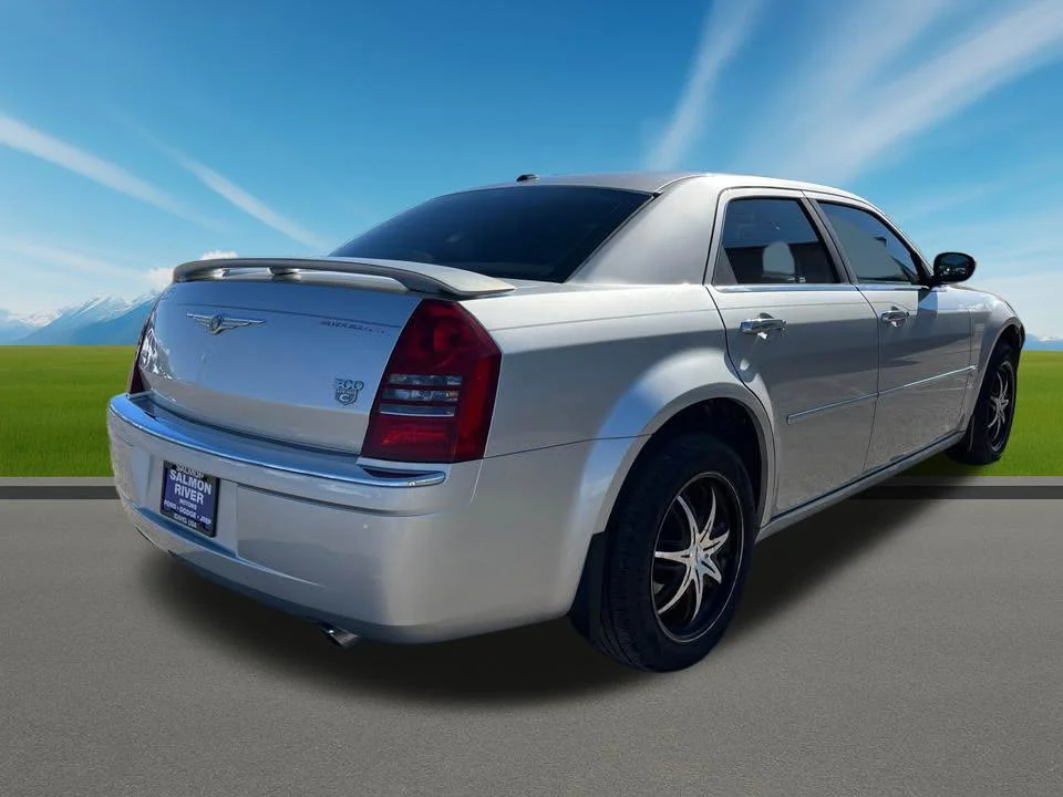 Used 2006 Silver Chrysler Base image 5