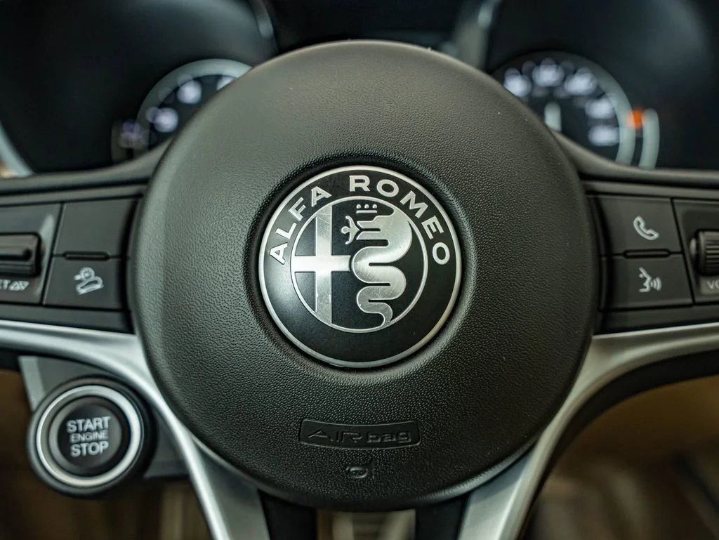 Used 2019 Misano Blue Metallic Alfa Romeo Ti image 23