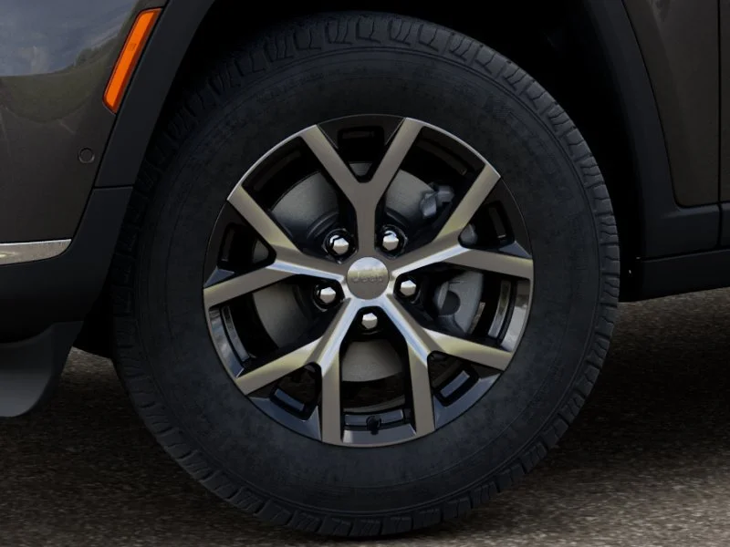 Used 2025 Gray Jeep Limited image 9