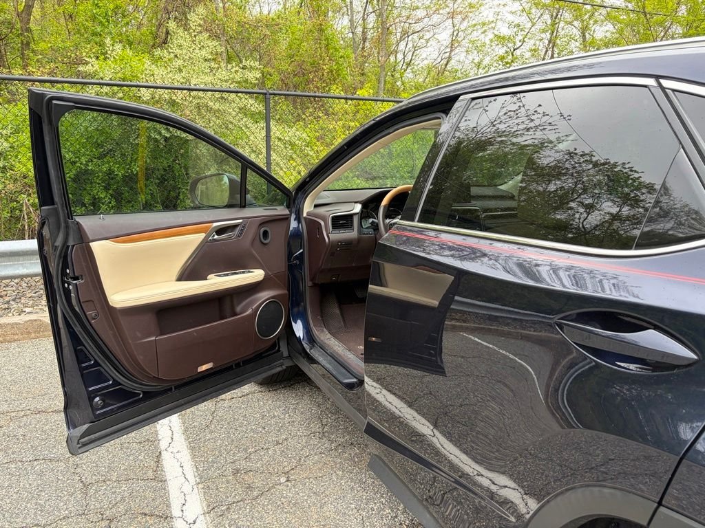 Used 2020 Blue Lexus 350 image 9