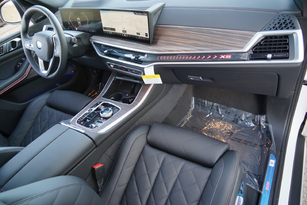 2026 BMW X5 50e - Photo 17