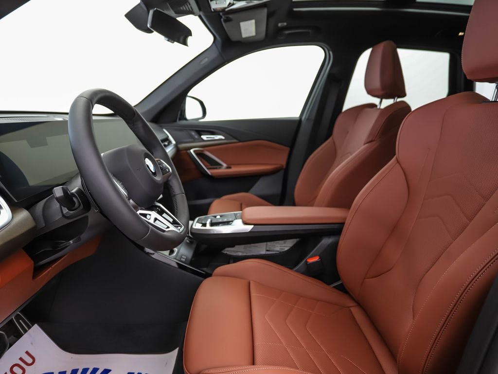 Used 2026 Blue Metallic BMW xDrive28i image 11