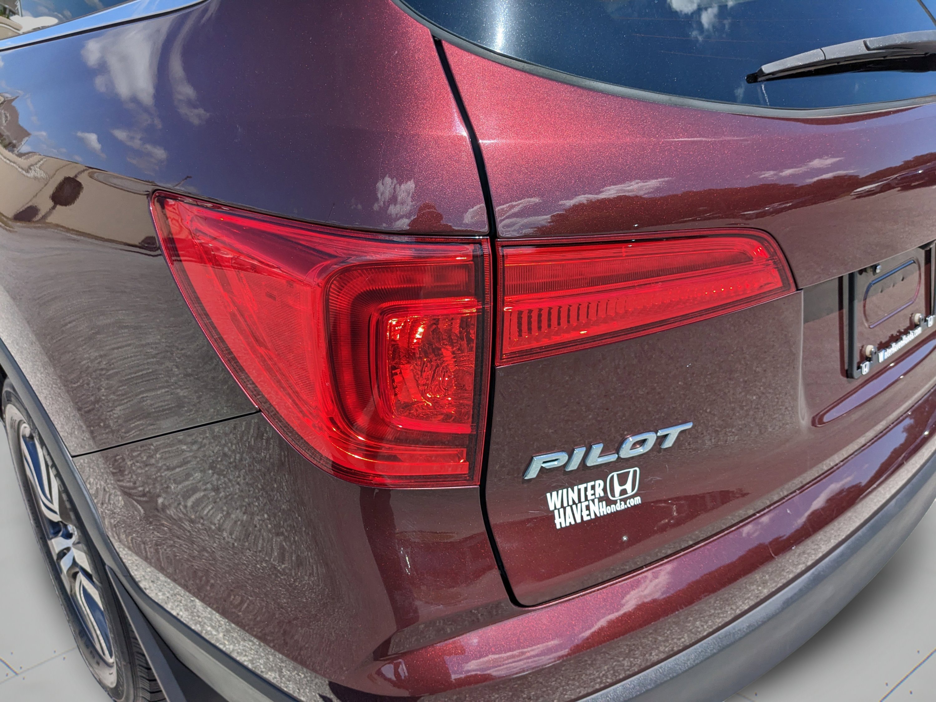 Used 2018 Deep Scarlet Pearl Honda EX-L image 37