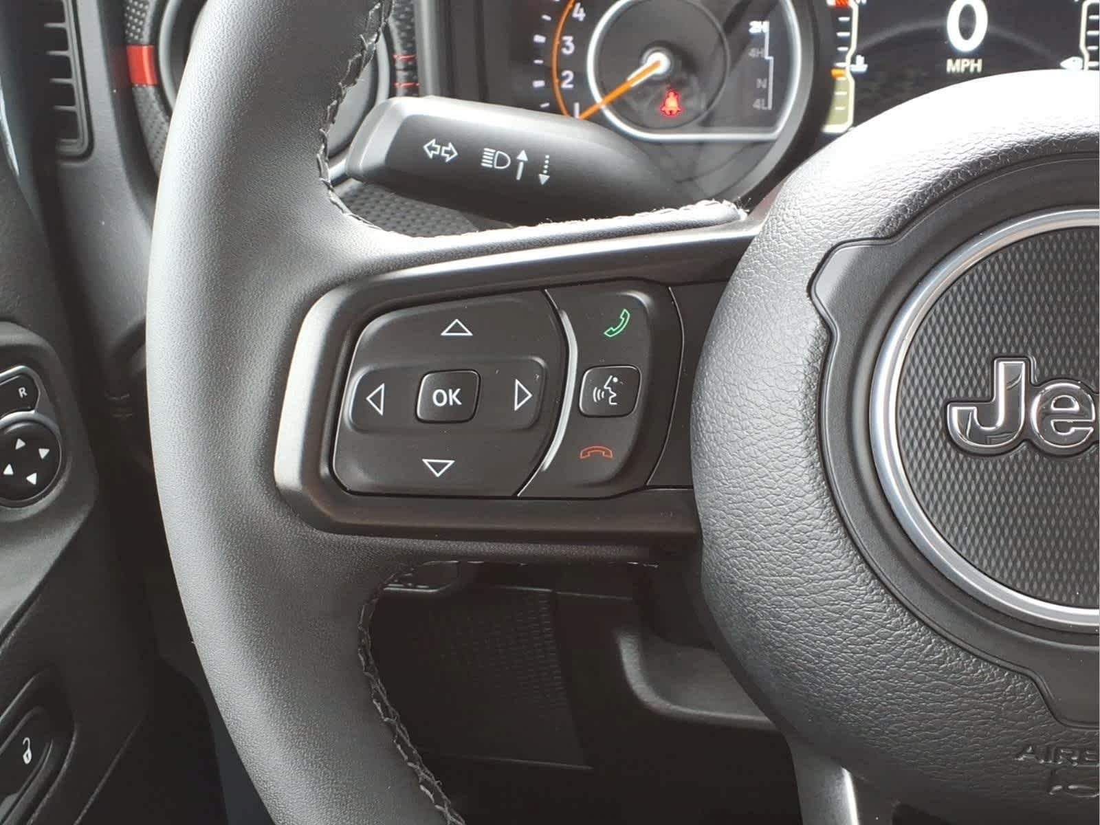 Used 2025 Anvil Clearcoat Jeep Rubicon X image 22