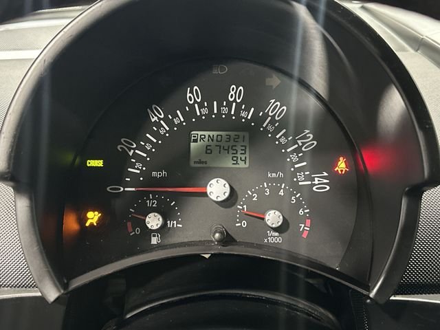 Used 2004  Volkswagen GLS image 14