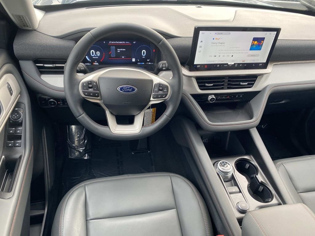 2026 Ford Explorer - Photo 10