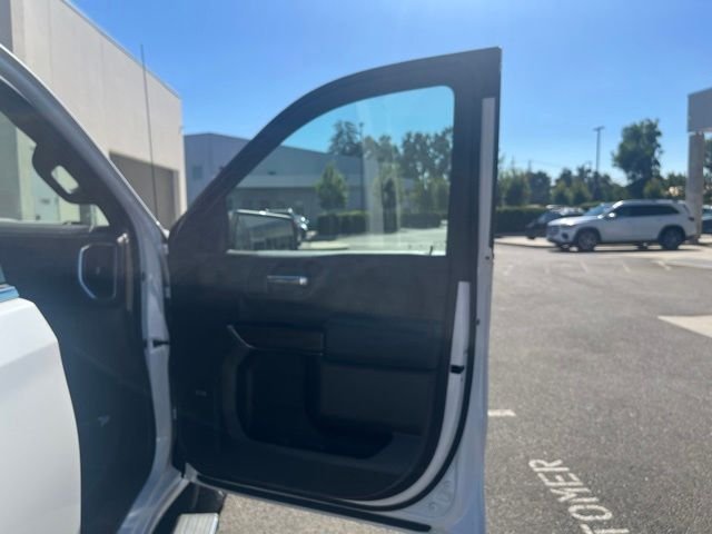 Used 2019 White GMC Denali image 14