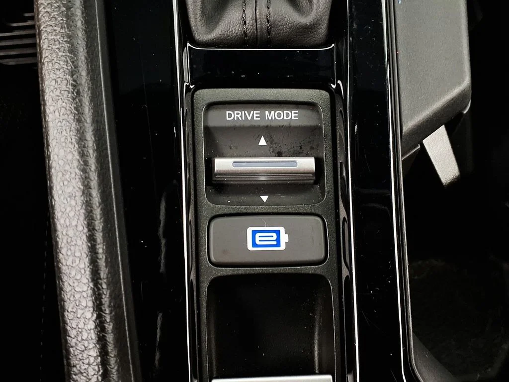Used 2025 Gray Honda Sport image 22