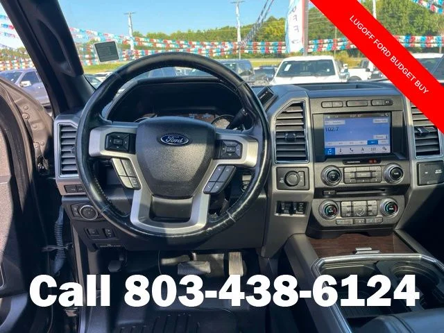 Used 2017  Ford Platinum image 18