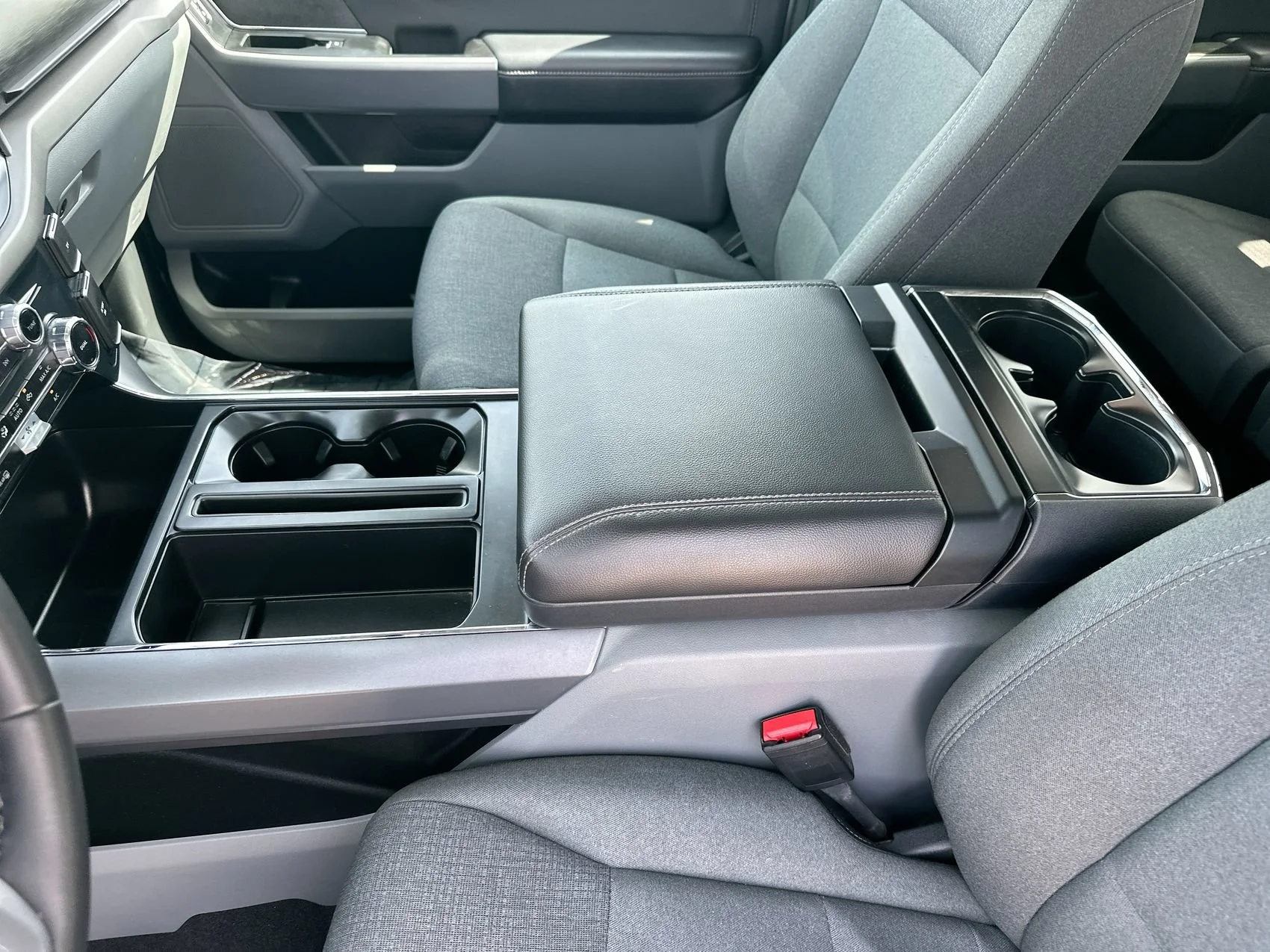 Used 2025 Silver Metallic Ford XLT image 20