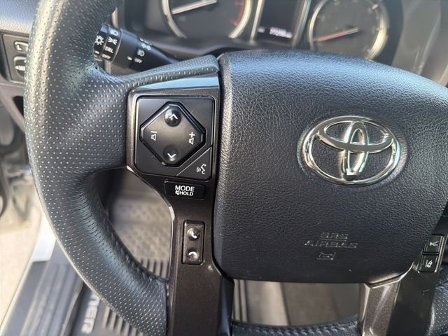 2020 Toyota 4Runner Off-Road - Photo 17