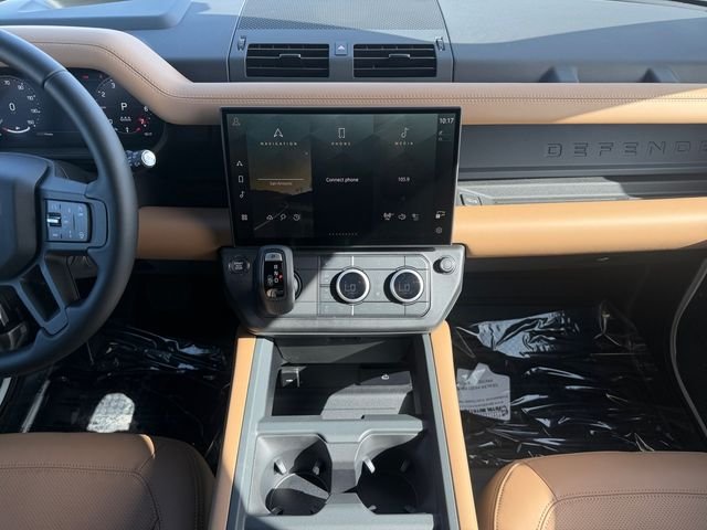 New 2026 Fuji White Land Rover X-Dynamic SE image 15