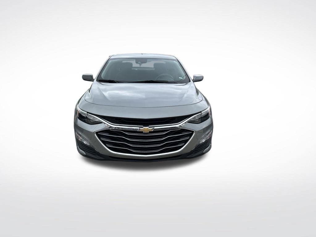 Used 2025 Gray Chevrolet LT image 9