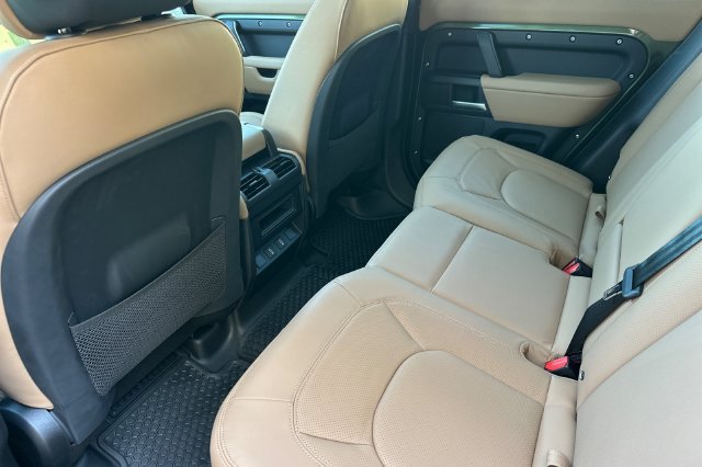 New 2026 Woolstone Green Land Rover S image 11