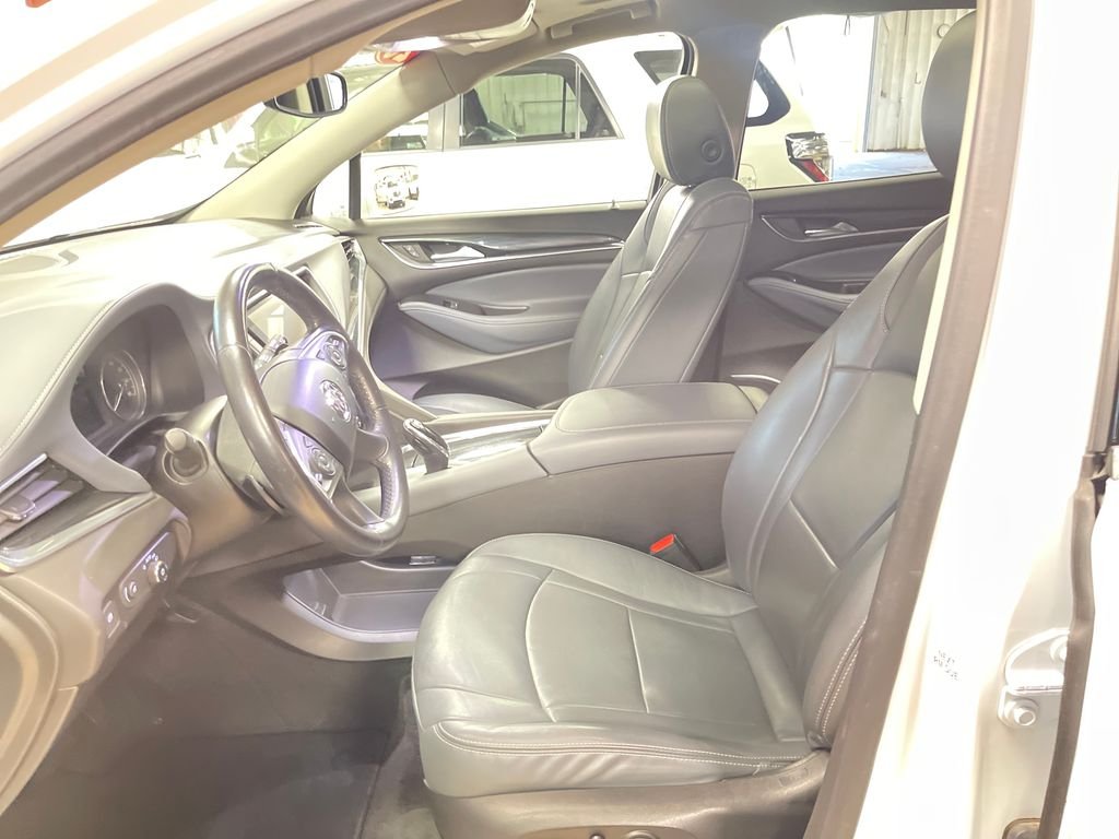 Used 2020 White Buick Essence image 14
