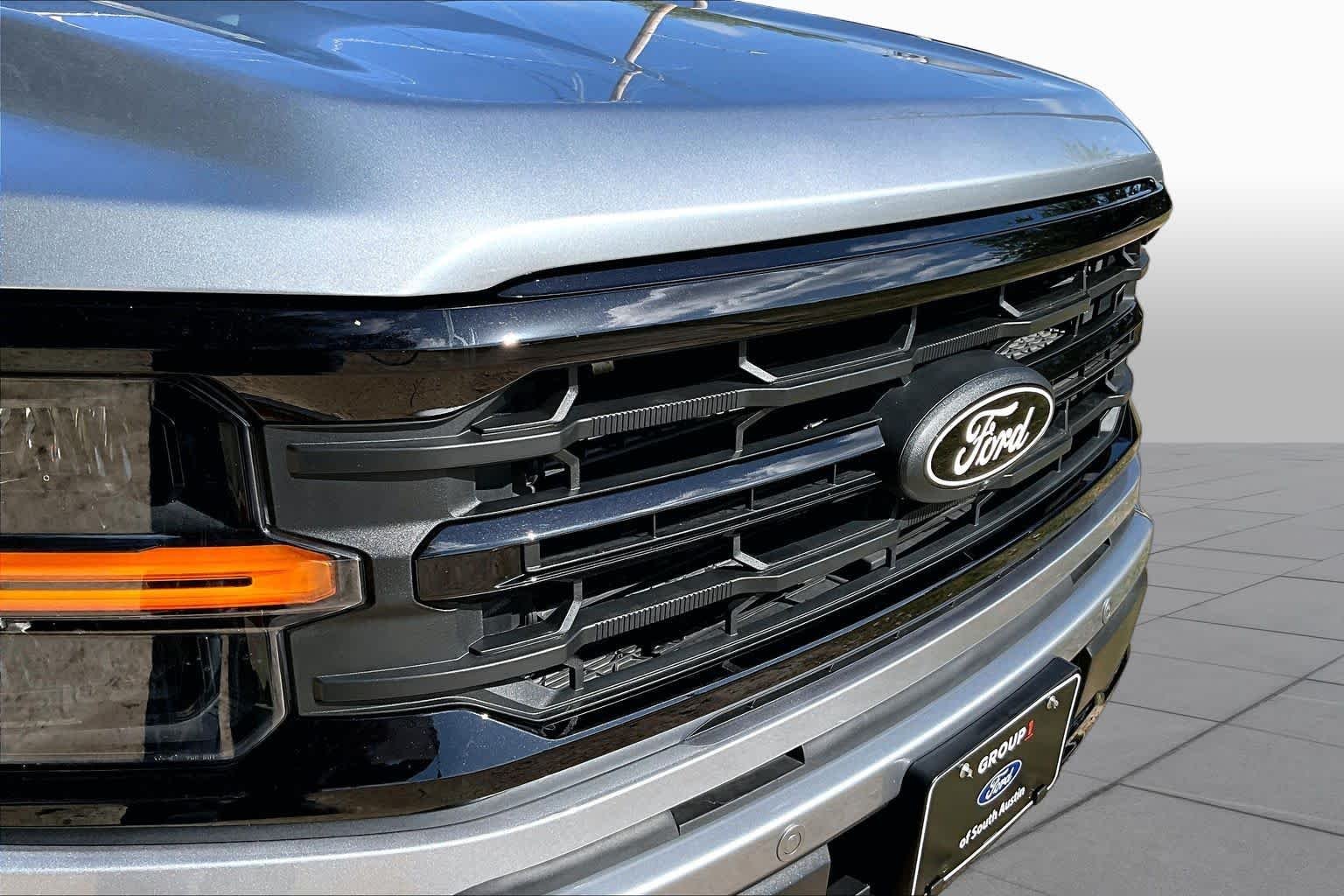 Certified Used 2024 Iconic Silver Metallic Ford XLT image 30